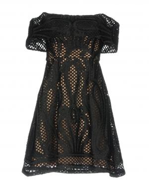 Короткое платье  - Черный цвет