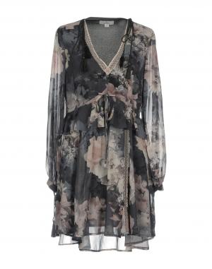 Короткое платье  - Серый цвет