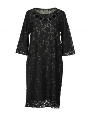 Короткое платье  - Черный цвет