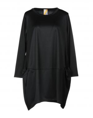 Короткое платье  - Черный цвет