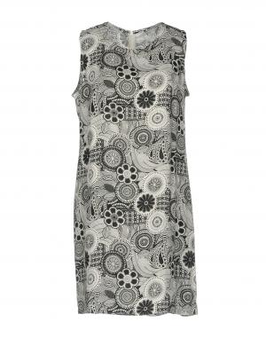 Короткое платье  - Черный цвет