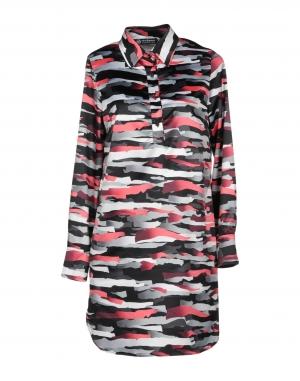 Короткое платье  - Черный цвет