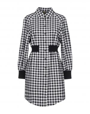 Короткое платье  - Черный цвет