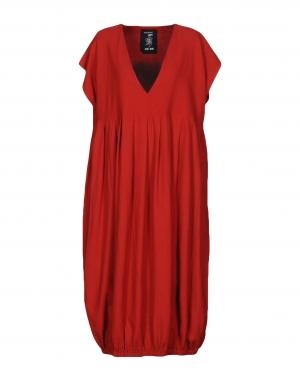Платье  - Красный цвет
