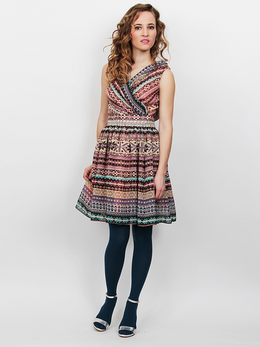 Платье  - белый цвет