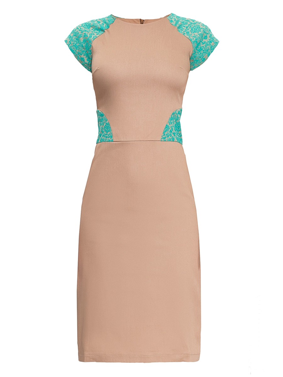 Платье  - белый цвет