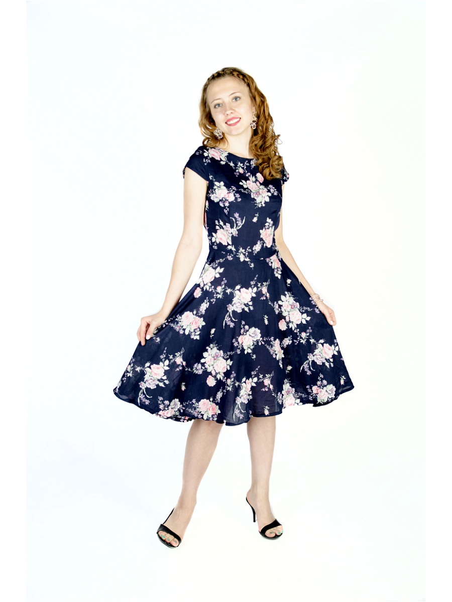 Платье  - белый цвет