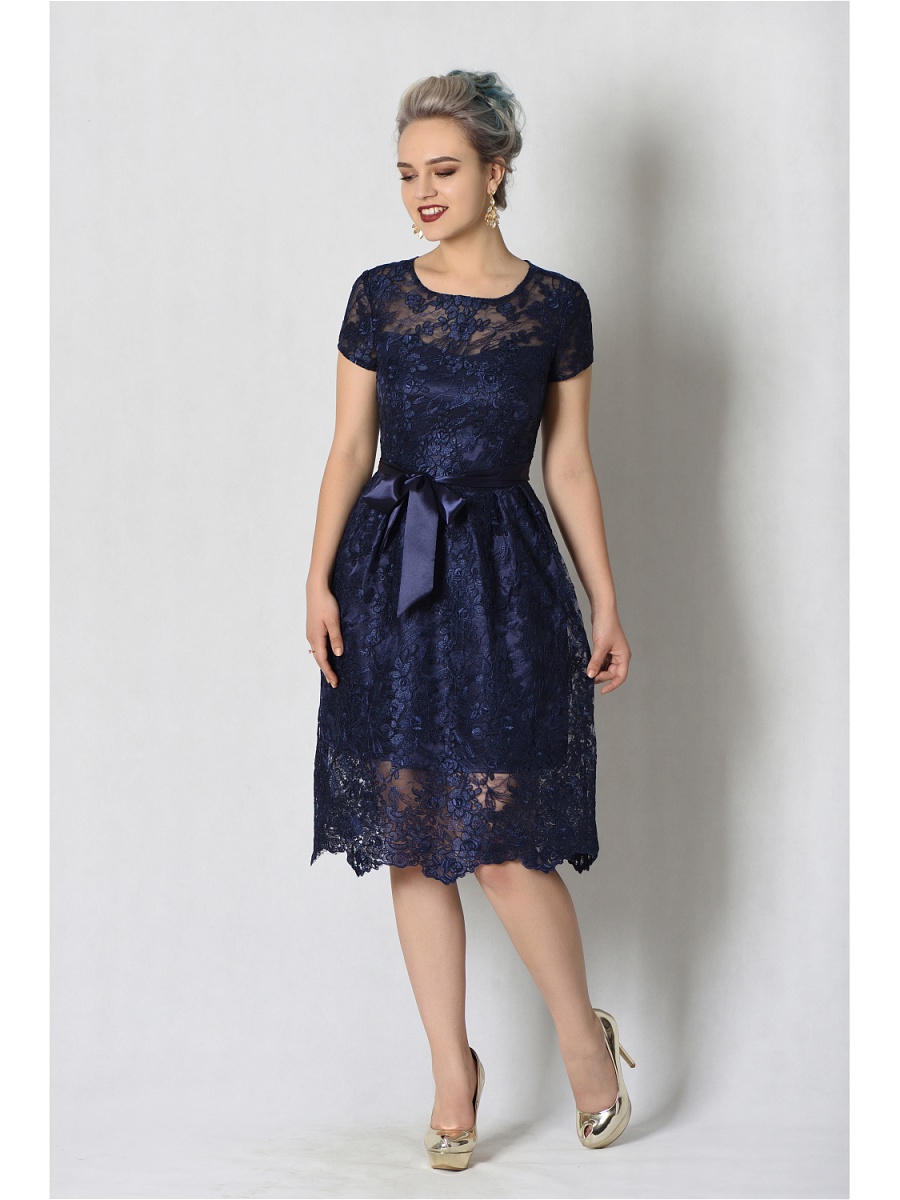 Платье  - белый цвет