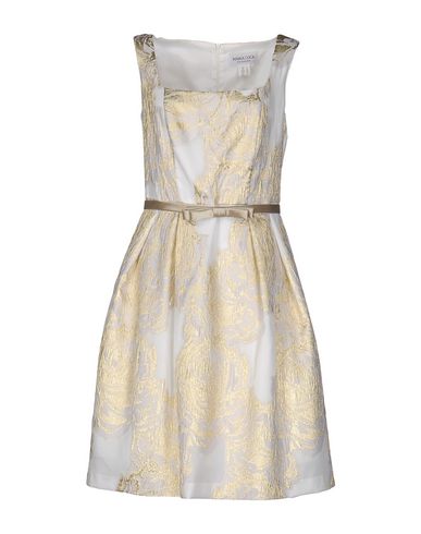 Платье до колена  - Белый цвет