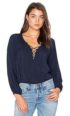 Блузка Velvet by Graham & Spencer