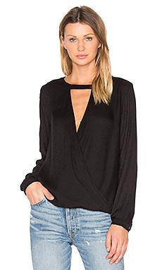 Блузка Velvet by Graham & Spencer