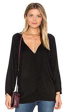 Блузка Velvet by Graham & Spencer