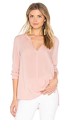 Блузка Velvet by Graham & Spencer