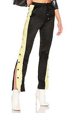 Брюки by the way.