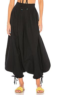 Брюки A Mere Co.