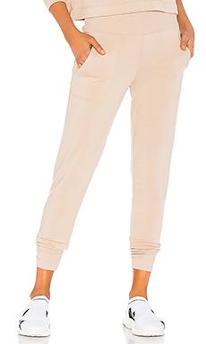 Брюки Beyond Yoga