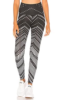 Брюки Beyond Yoga