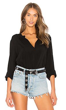 Топ Velvet by Graham & Spencer