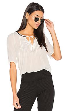 Блуза Velvet by Graham & Spencer