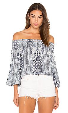 Топ Alice + Olivia