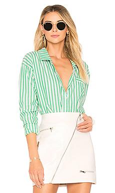 Рубашка by the way.