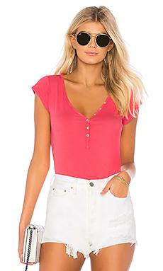 Топ Velvet by Graham & Spencer