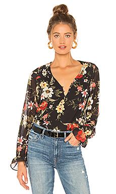 Топ Yumi Kim Топ Yumi Kim