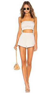 Комбинезон by the way.