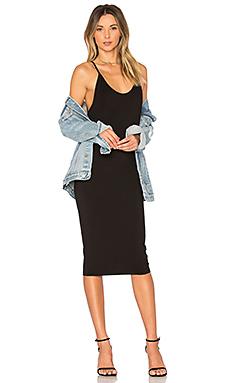 Платье by the way.