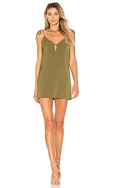 Платье by the way.