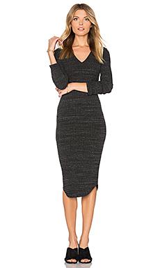 Платье MONROW Платье MONROW