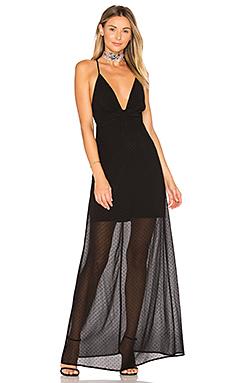 Платье by the way.