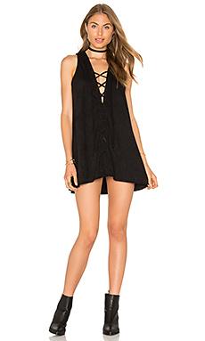 Платье YFB CLOTHING Платье YFB CLOTHING