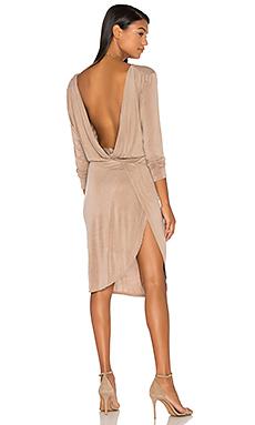 Платье YFB CLOTHING Платье YFB CLOTHING