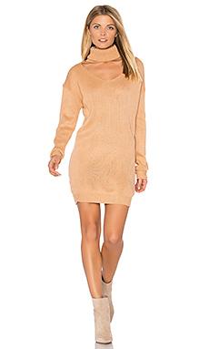 Платье REVERSE