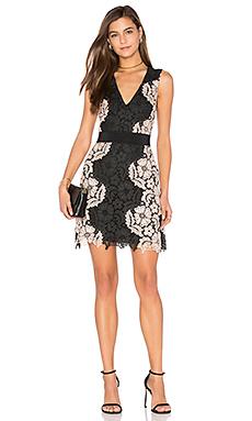 Платье Alice + Olivia