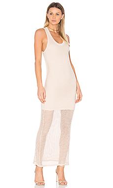 Платье MONROW Платье MONROW