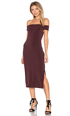 Платье Velvet by Graham & Spencer