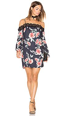 Платье Eight Sixty Платье Eight Sixty