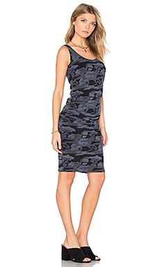 Платье MONROW Платье MONROW