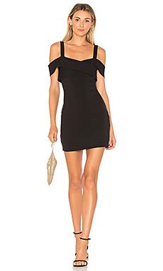 Платье by the way.