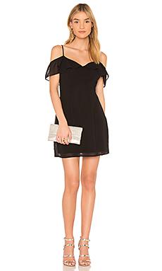 Платье by the way.