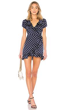 Платье by the way.