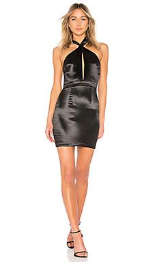 Платье by the way.