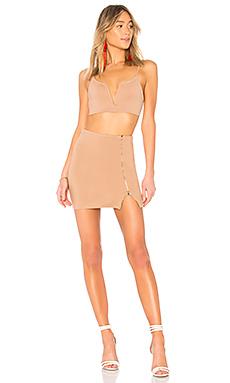 Платье by the way.