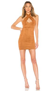 Платье by the way.