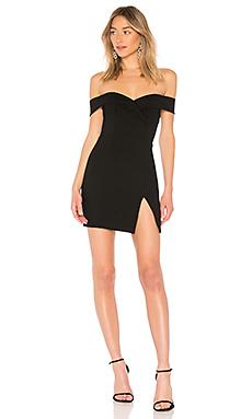 Платье by the way.