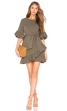 Платье 1. STATE