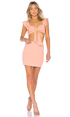 Платье by the way.