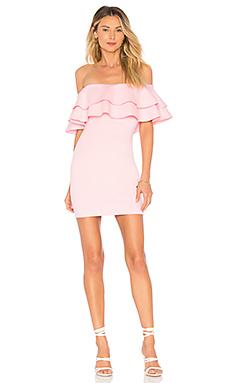 Платье by the way.